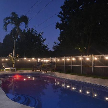 Spacious 4 Bedrooms, 2 Bathroom House With Pool Miramar Bagian luar foto
