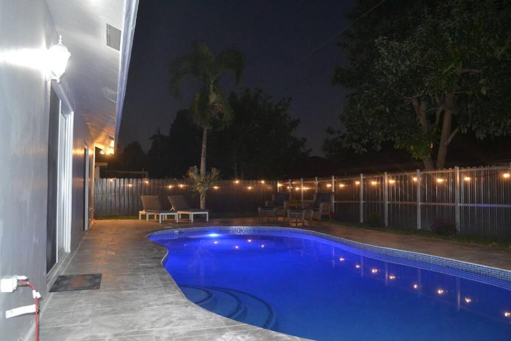 Spacious 4 Bedrooms, 2 Bathroom House With Pool Miramar Bagian luar foto