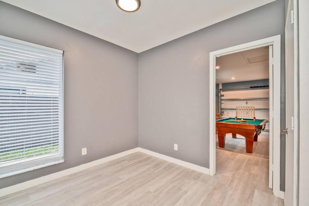 Spacious 4 Bedrooms, 2 Bathroom House With Pool Miramar Bagian luar foto