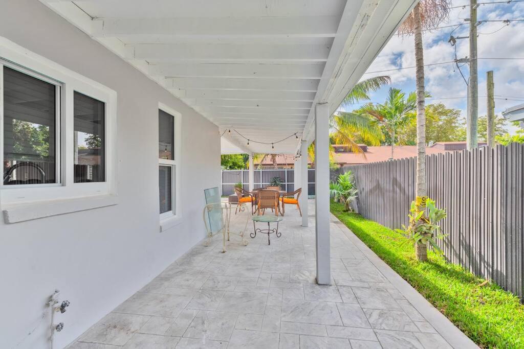 Spacious 4 Bedrooms, 2 Bathroom House With Pool Miramar Bagian luar foto